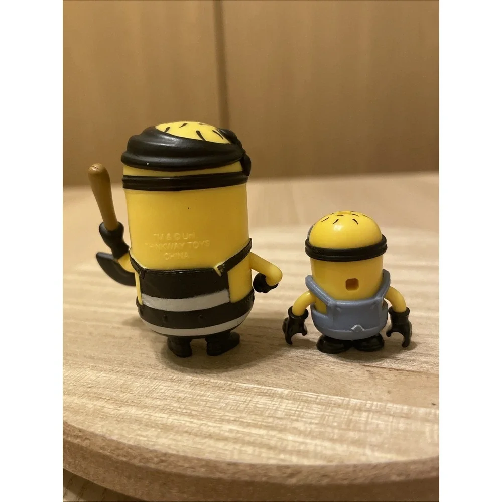 Lot 2 Despicable Me Minions Thinkway Prisoner #603 Mega Construx Figure PVC